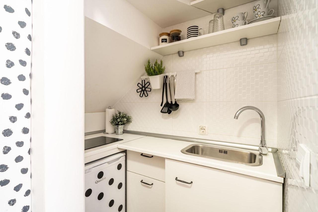 Stay U-Nique Studio Apartment In Orasac Buitenkant foto